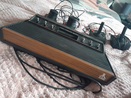 Atari cx2600 vintage - vintage, retro
