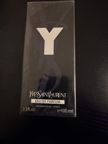 Yves saint laurent eau - laurent, y
