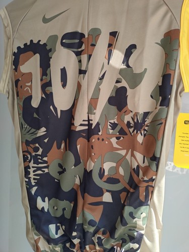 New with tags rare nike - tags,