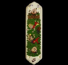1 x Cream Porcelain Door Finger Push Plate Humpty Dumpty Design
