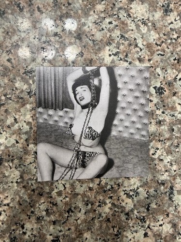 Bettie page pin magnet - bettie, pin-up