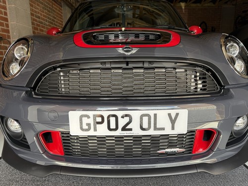 Gp02 oly private numbers - numbers, plate