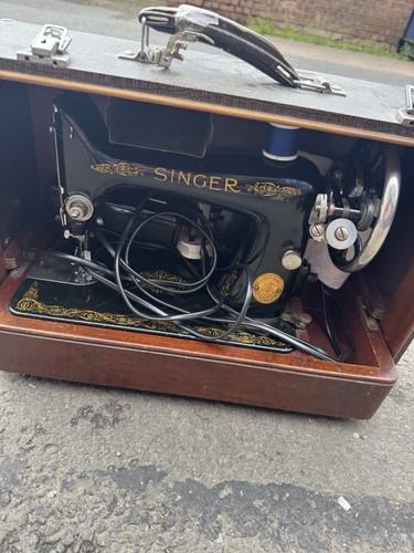 Singer sewing machine - sewing,