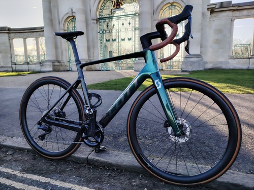 Scott addict carbon - addict, carbon.