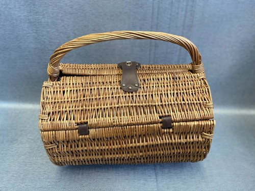 Vintage wicker picnic hamper - picnic,