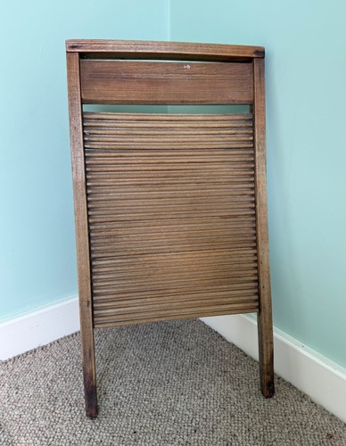 Vintage wooden washboard - , /