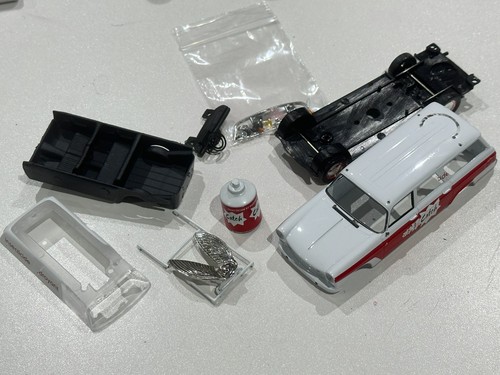 Altaya peugeot 404 - 1:43,