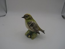 BESWICK BIRD THE GOLDCREST MODEL  No. 2415 GLOSS FINISH PERFECT