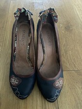 Women Staccato Pavers Black