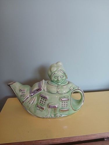 1930s green teapot - 1930s, by