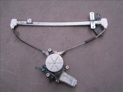Rear left window - rear,