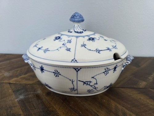 Royal copenhagen blue - royal, fluted