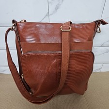 Nathalie Anderson Tan Shoulder