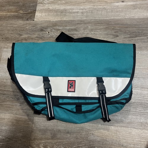 Chrome industries messenger - industries,
