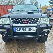 Mitsubishi  l200 2.5td Front