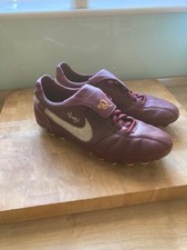 nike ronaldinho football boots (uk size 9)