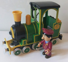 POSTMAN PAT GREENDALE ROCKET TRAIN ENGINE WITH ARTICULATED AJAY FIGURE