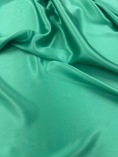 Deadstock green silk satin per