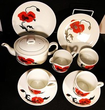 A WEDGWOOD SUSIE COOPER ''CORN
