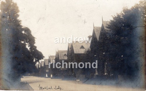Barkingside mossford lodge - mossford,