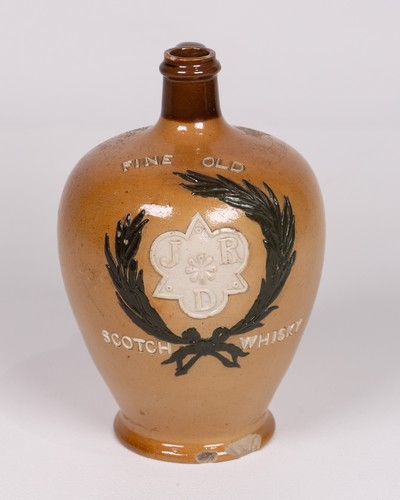 Vintage fine old scotch - j,