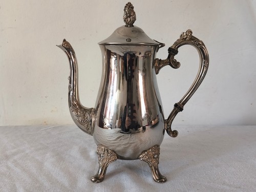 Vintage silver plated tea pot - silver,