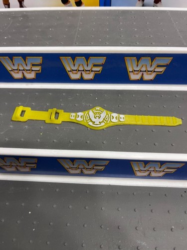 Wwf hasbro custom yellow - wwf,