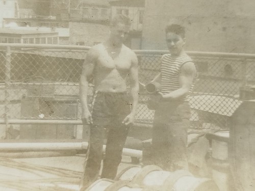 Shirtless guys trunks - shirtless,