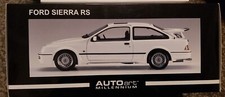 AUTOART 1:18 FORD SIERRA RS COSWORTH WHITE Exceptional Condition