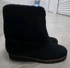 UGG Maylin Sheepskin Cuff
