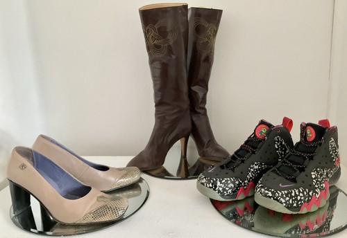 Vintage collectable boots - &,