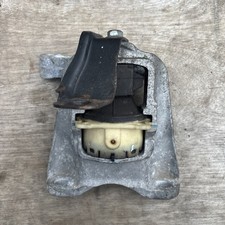 Ford Ka+ Studio 2017 Engine mount bracket 326F04B G1B5-6F012-AA