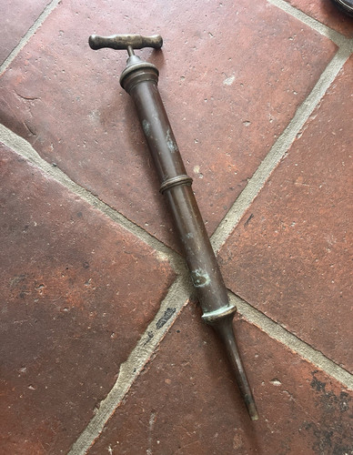 Vintage collectable hand - vintage, pump