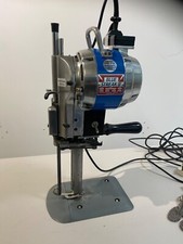 Eastman Blue Streak 2 industrial straight cloth cutting machine