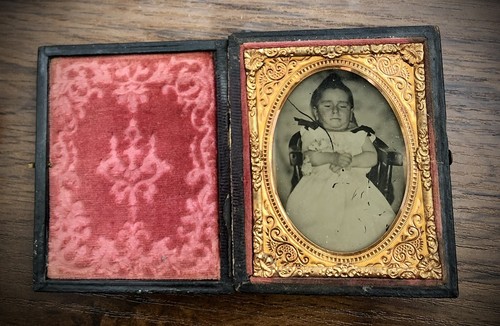 1860s post mortem - post, ambrotype
