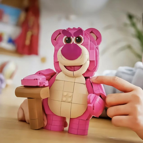 570pcs lotso pink strawberry - 570pcs,