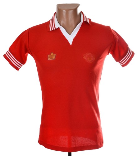 Manchester united 1975 1980 - 1975,