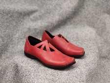 Cydwoq Handmade Design Leather