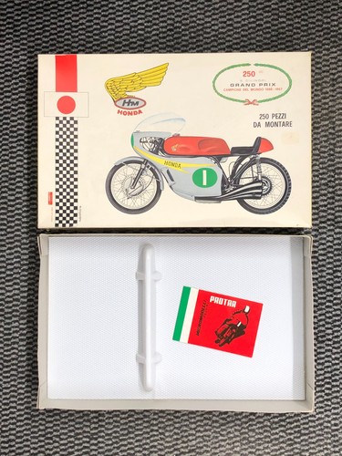 Empty box protar - 1/9, honda