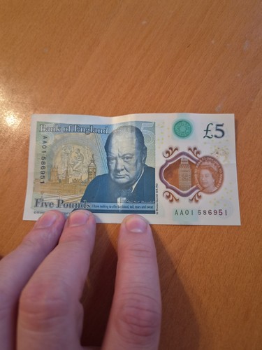 Aa01 note five pounds - £5,