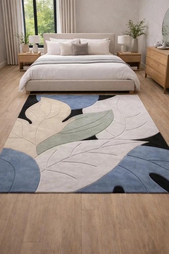 Hand tufted wool - tufted, abstract
