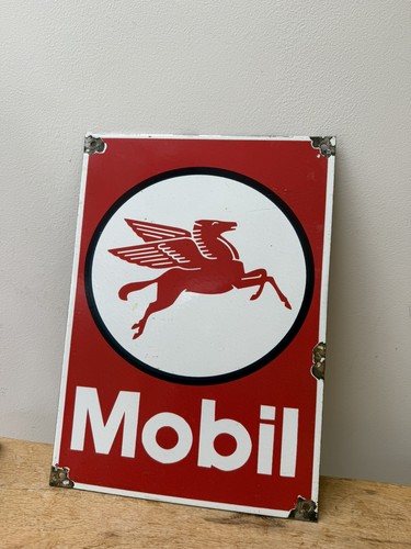 Mobil gas oil metal enamel - /,