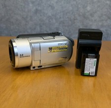 Sony Handycam DCR-SR100