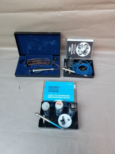 Airbrushes two badger - x,