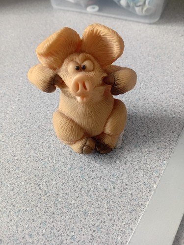 Vintage 1997 piggin childish - vintage,