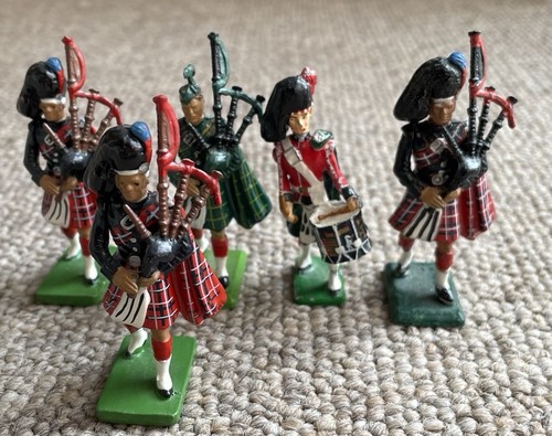 Vintage britains lead - 4, x
