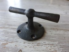VINTAGE CLEAT BOLLARD FOR