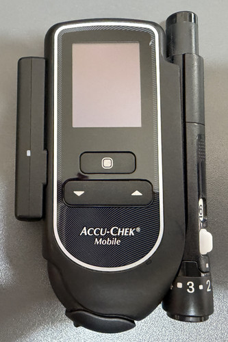 Accu chek mobile blood - accu-chek,