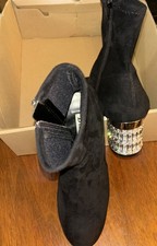New (NWT) DUNE LONDON, Style