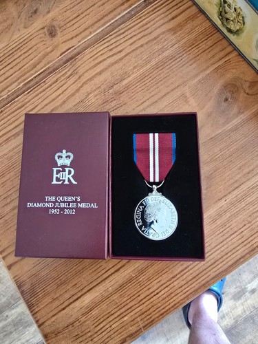 Queens diamond jubilee medal - queens,